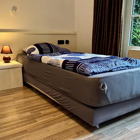 מלון Cozy Ground Floor Retreat In Marx - 33-1 *