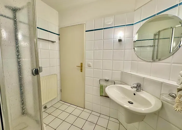 Cozy Ground Floor Retreat In Marx - 33-1 Friedeburg (Lower Saxony)