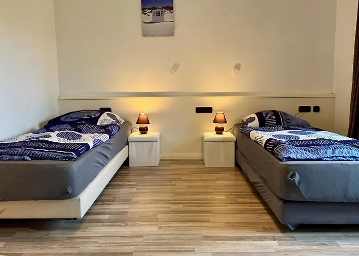 Cozy Ground Floor Retreat In Marx - 33-1 فندق